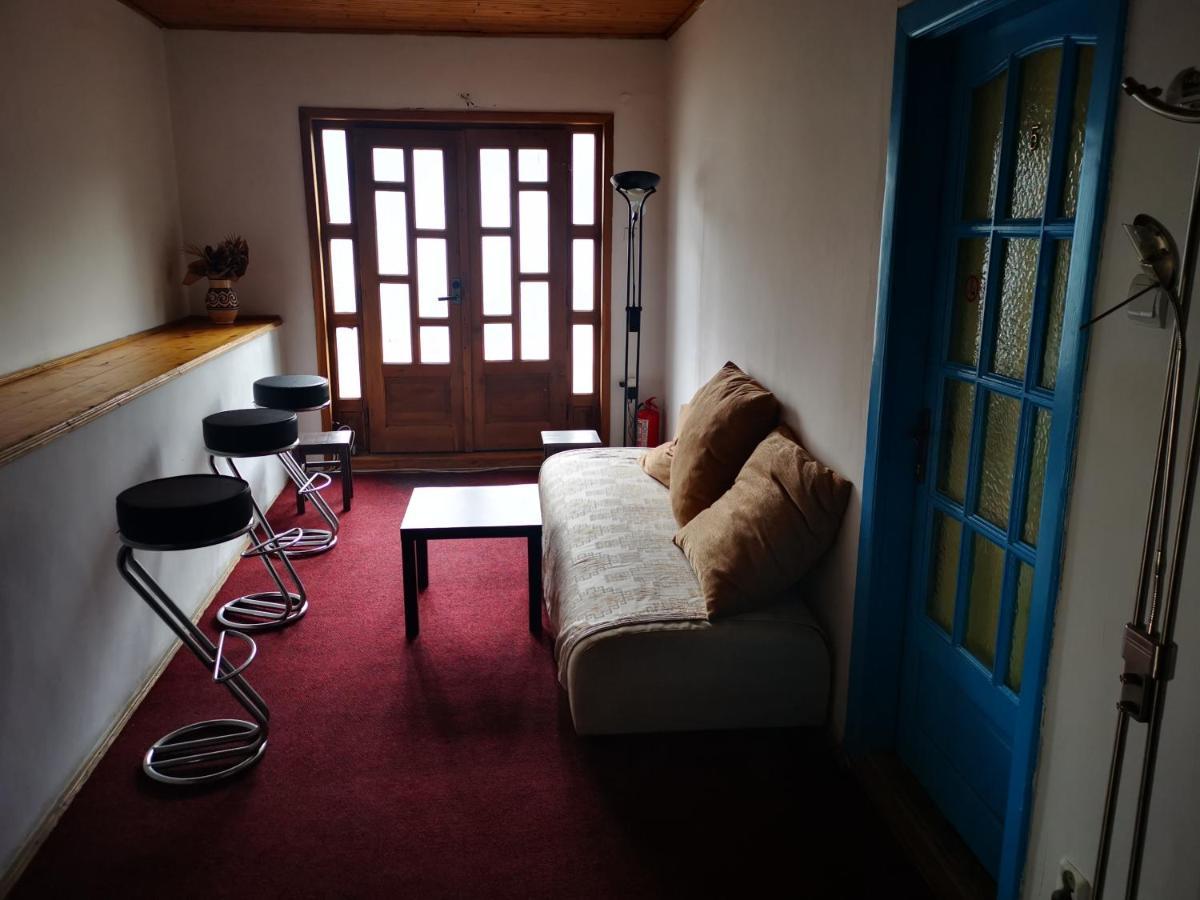 Enjoy Hostel Cluj-Napoca Buitenkant foto